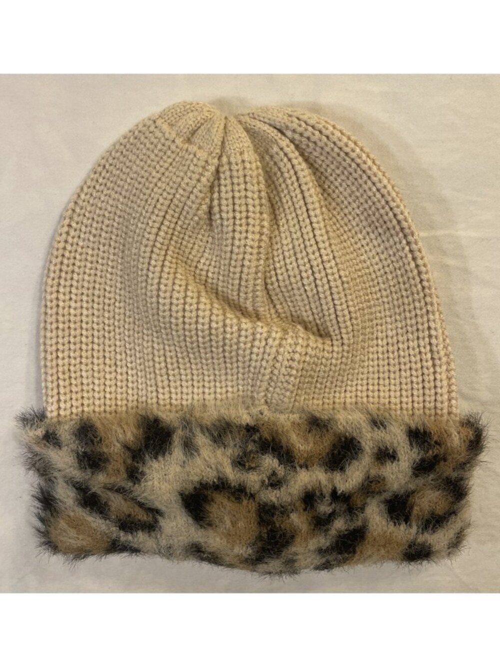 Woman's Time And Tru Animal Pattern Cuffed Knit Beanie Hat